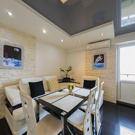 Apartment Prestige Hall Kiev Buitenkant foto
