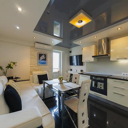 Apartment Prestige Hall Kiev Buitenkant foto